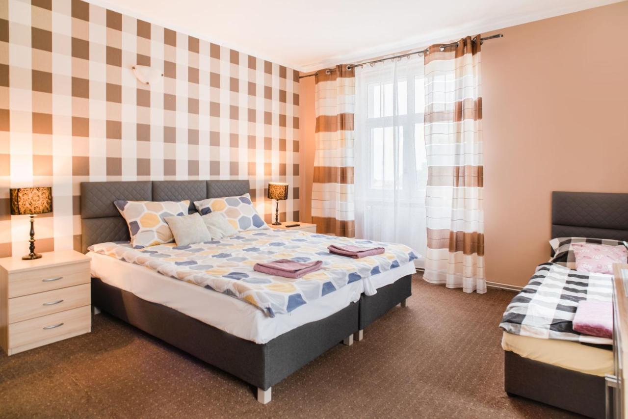 Lawendowy Dworek Bed & Breakfast *